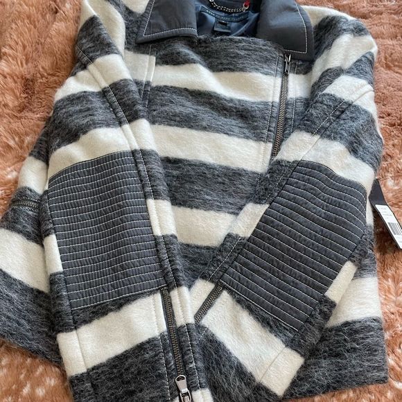 Marc by Marc Jacobs - Asymmetrical, Grey and White Striped Wool Moto Jacket - Picture 8 of 16